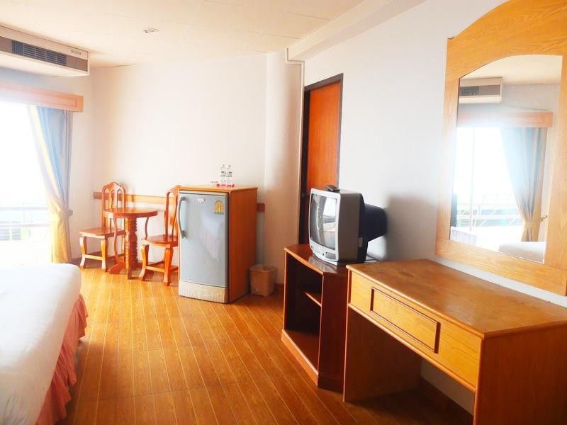 Skaw Beach Hotel Патая Екстериор снимка