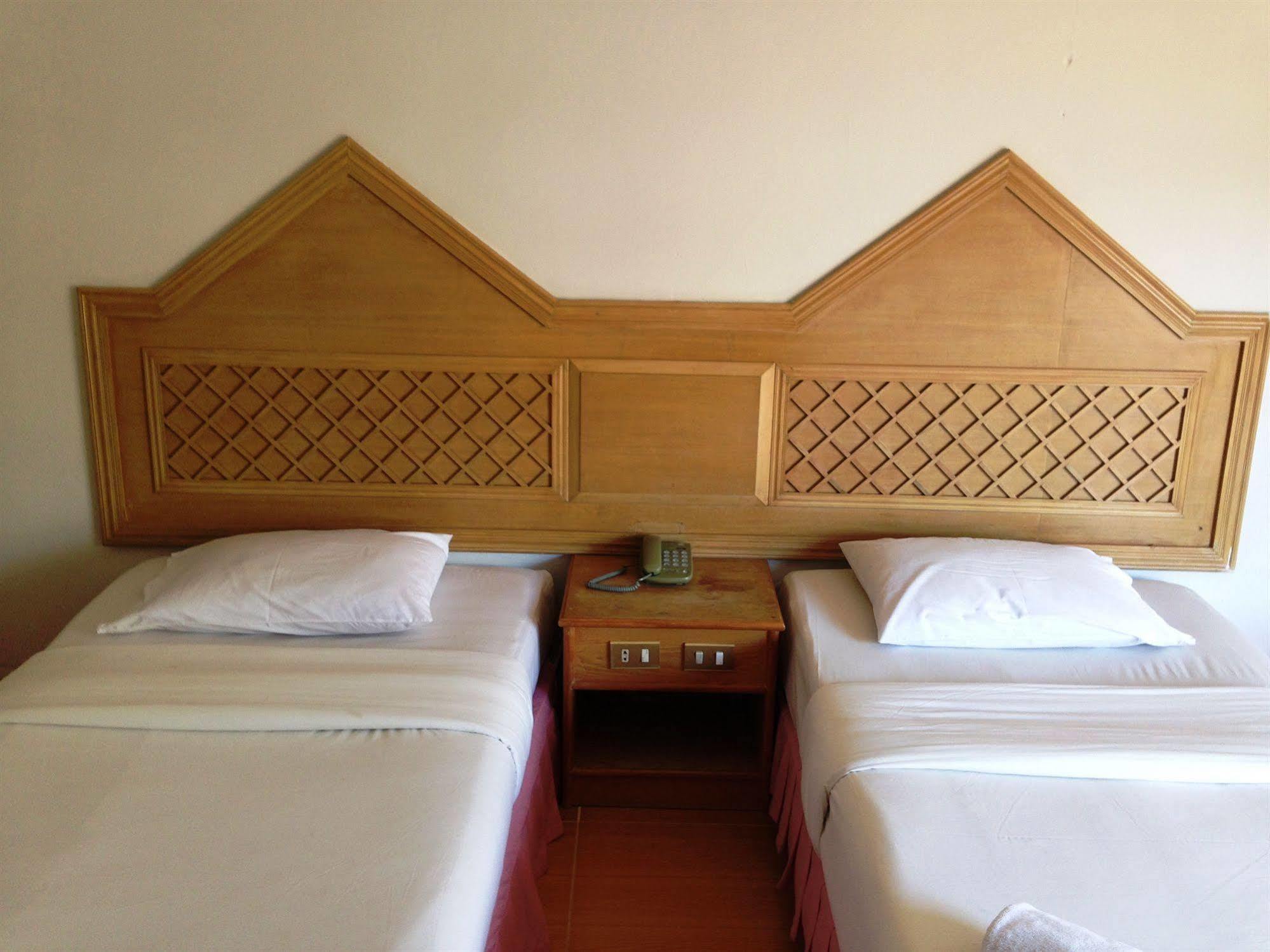 Skaw Beach Hotel Патая Екстериор снимка
