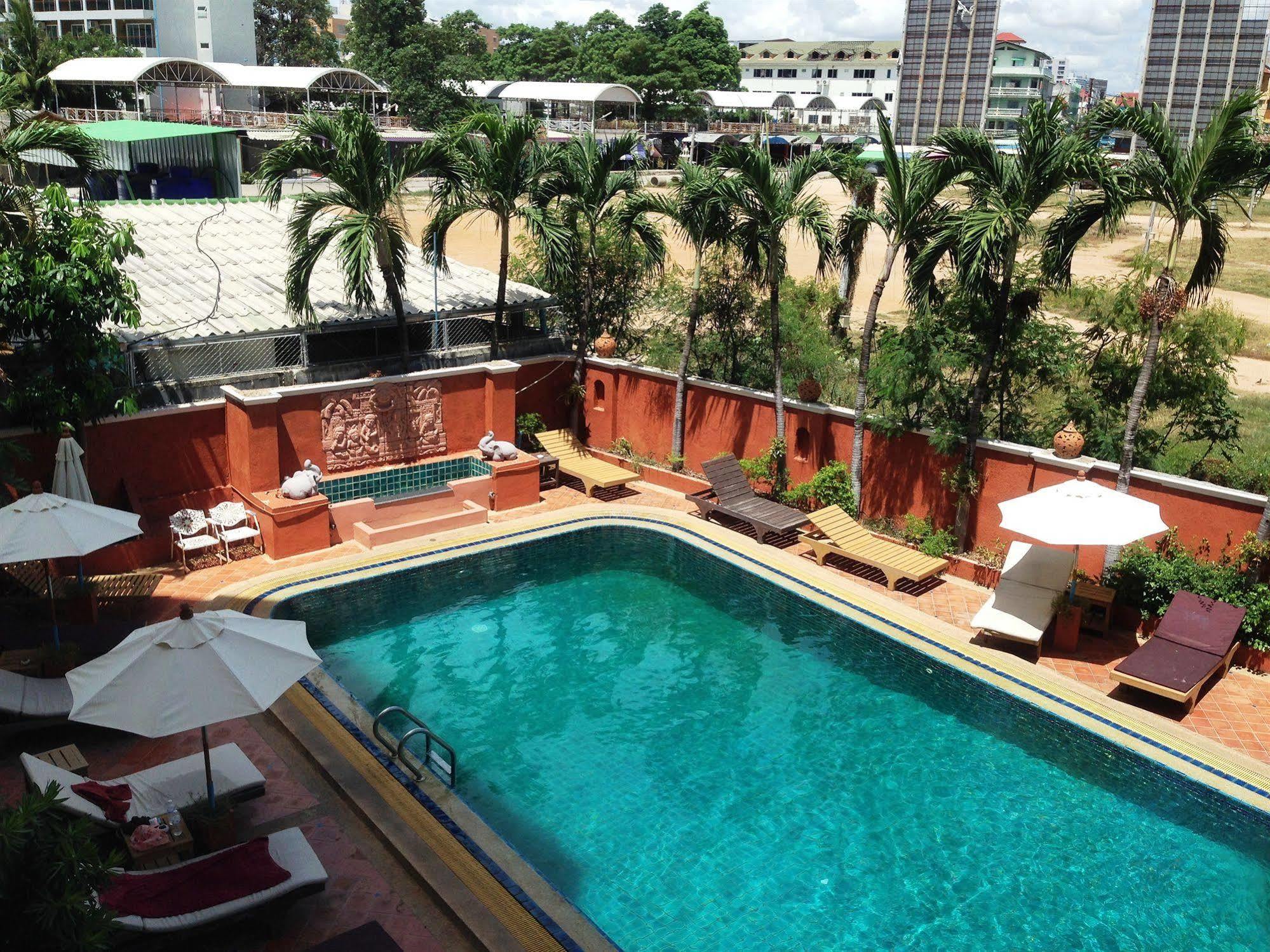 Skaw Beach Hotel Патая Екстериор снимка